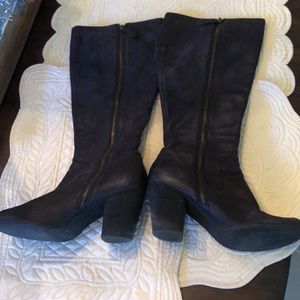 Bp Classic, tall supple Leather zippered stacked heel knee boots